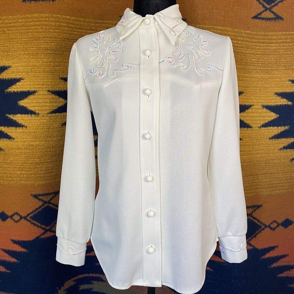 Vintage 1970’s Aldens Fashions Button Up Embroidered Button Up. Size S/M. Rare.